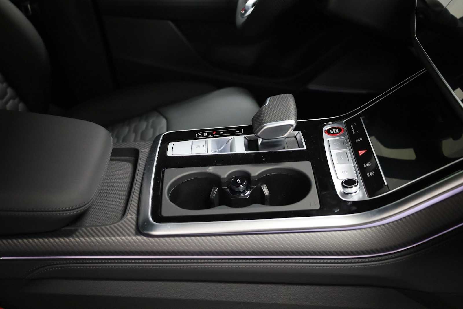 Thumbnail: 2026 Audi RS Q8 - 19