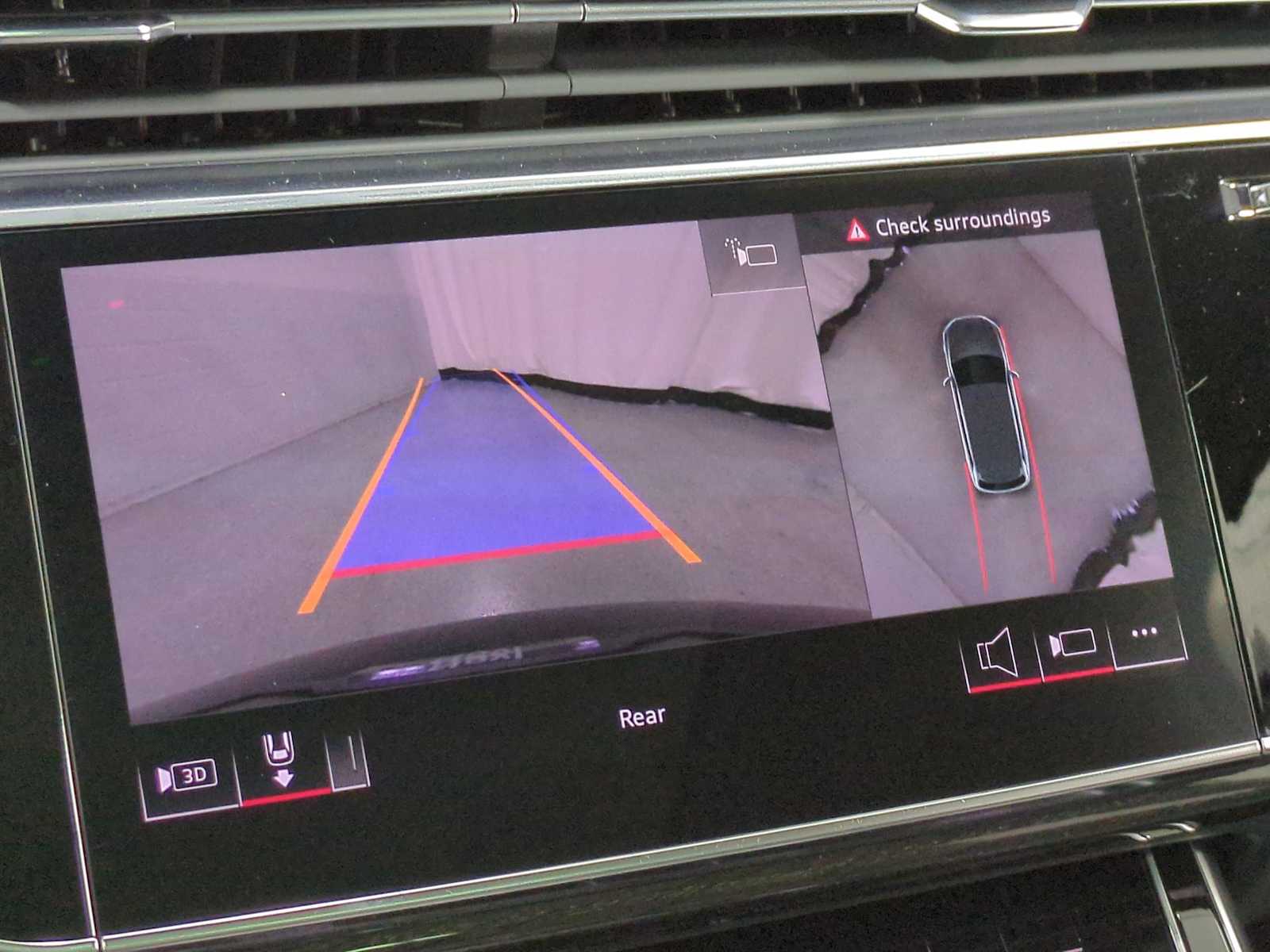 Thumbnail: 2026 Audi Q7 - 32