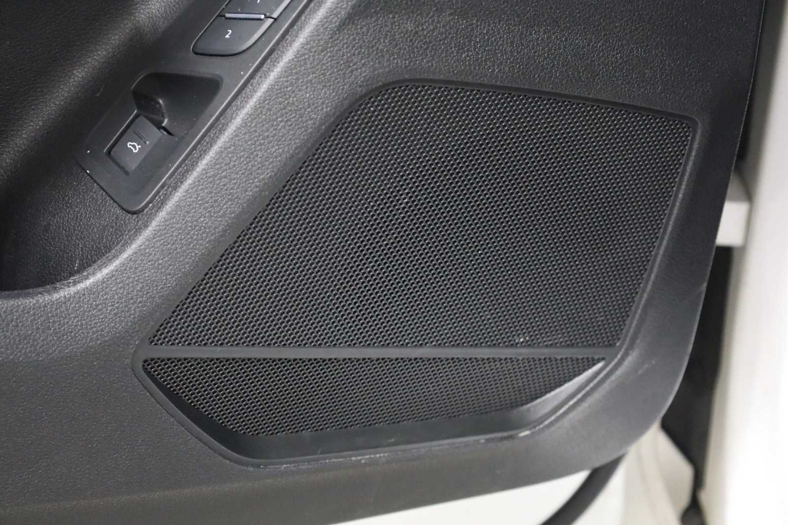 Thumbnail: 2023 Audi Q3 - 17