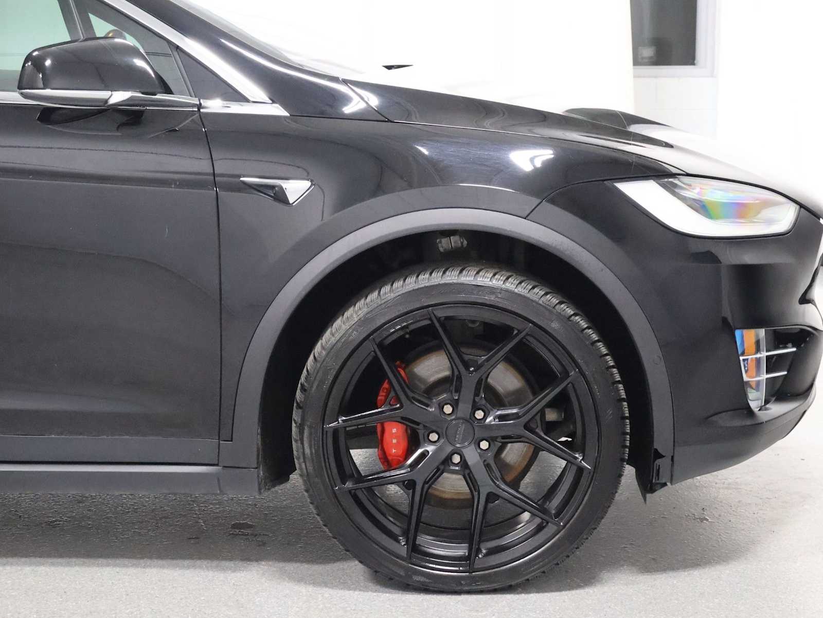 Thumbnail: 2021 Tesla Model X - 11