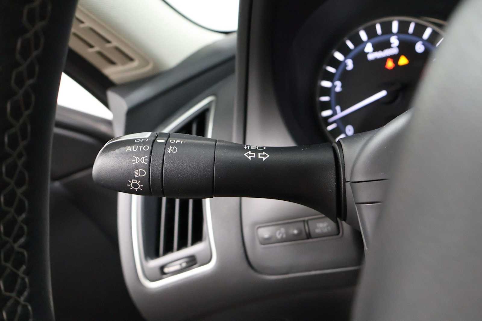 Thumbnail: 2019 INFINITI Q50 - 28