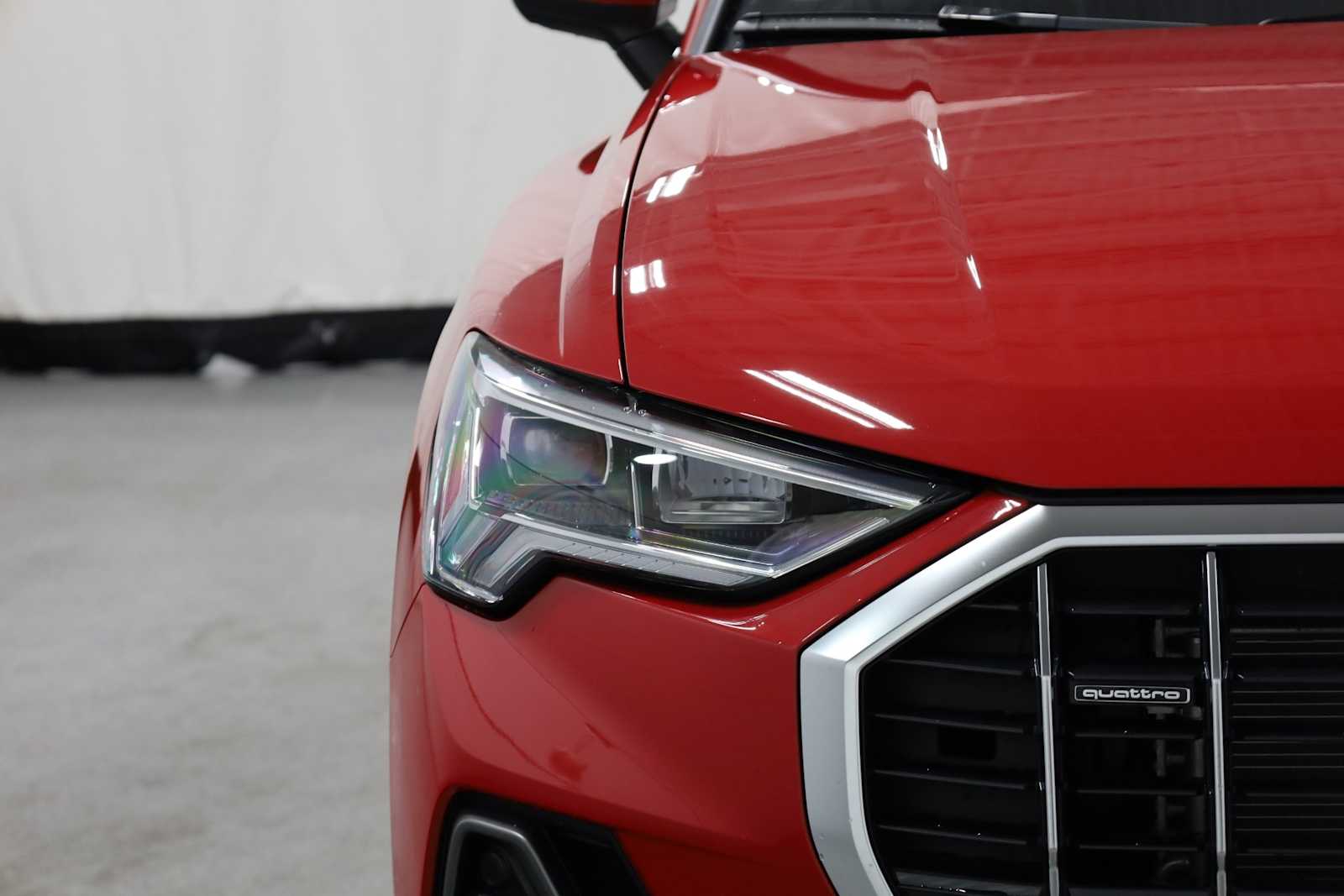 Thumbnail: 2025 Audi Q3 - 15