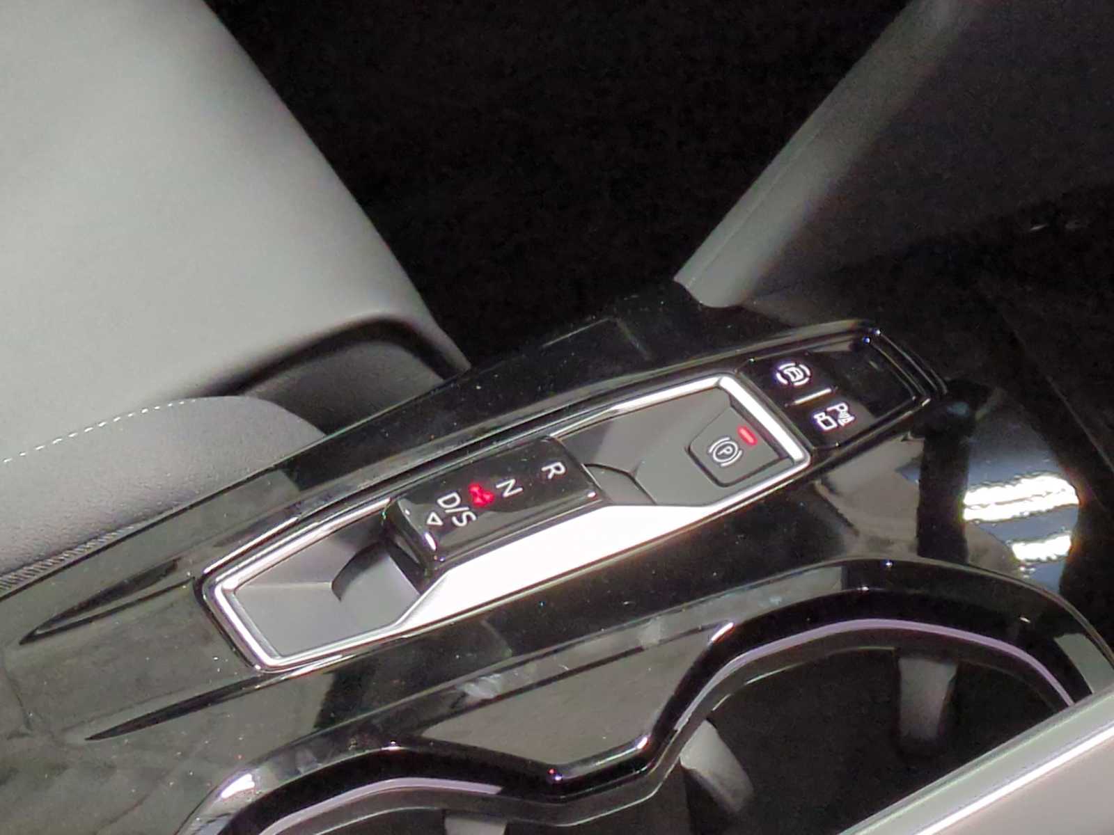 Thumbnail: 2026 Audi Q5 - 20