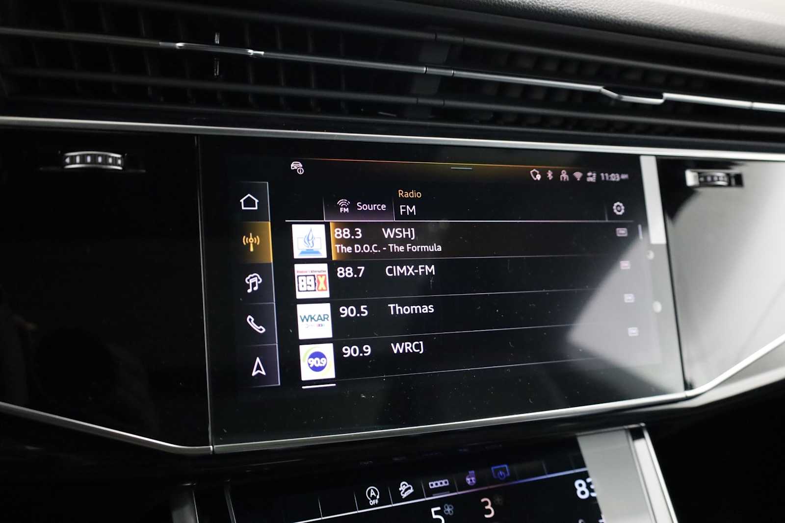 Thumbnail: 2026 Audi Q8 - 30