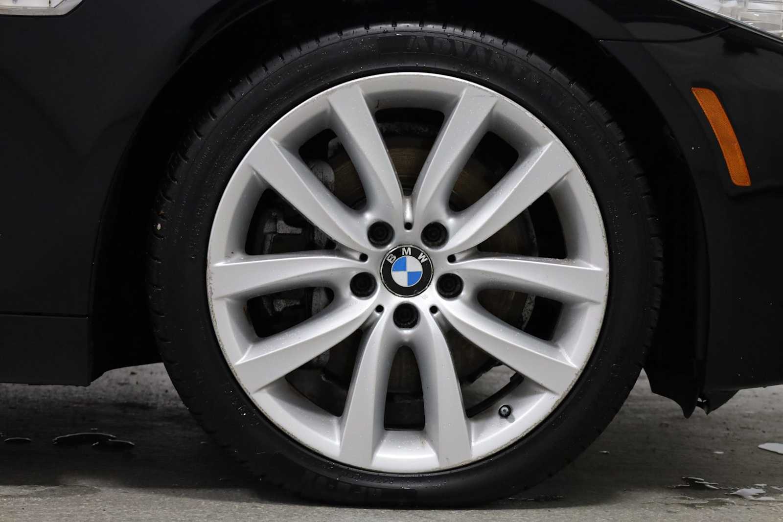 Thumbnail: 2011 BMW 5 Series - 12