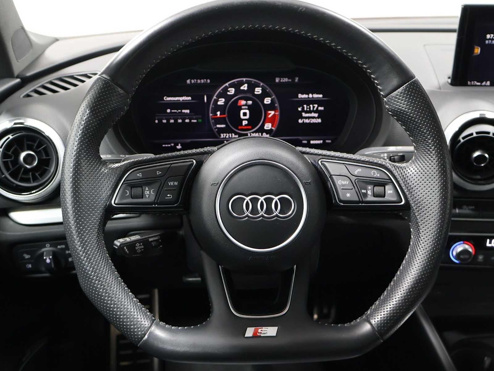 Thumbnail: 2018 Audi S3 - 23