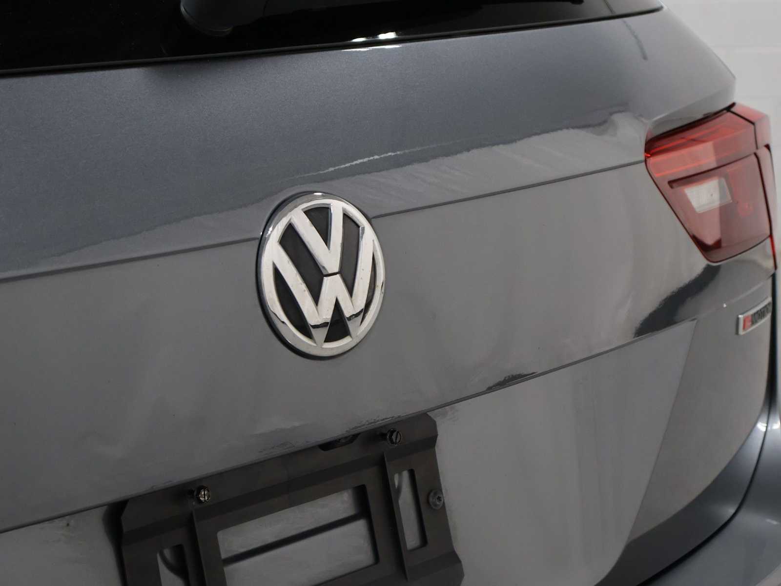 Thumbnail: 2019 Volkswagen Tiguan - 8