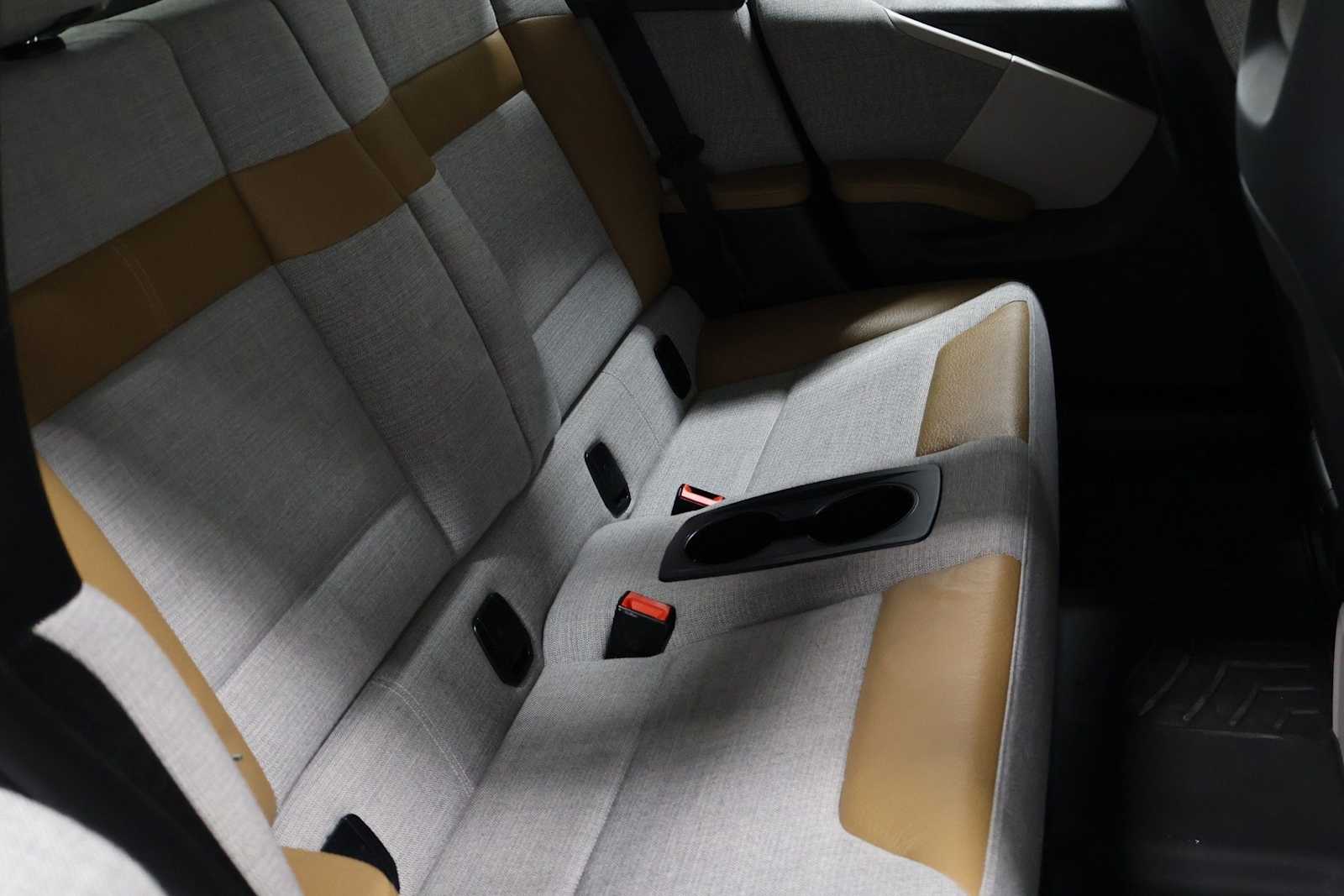 Thumbnail: 2014 BMW i3 - 32