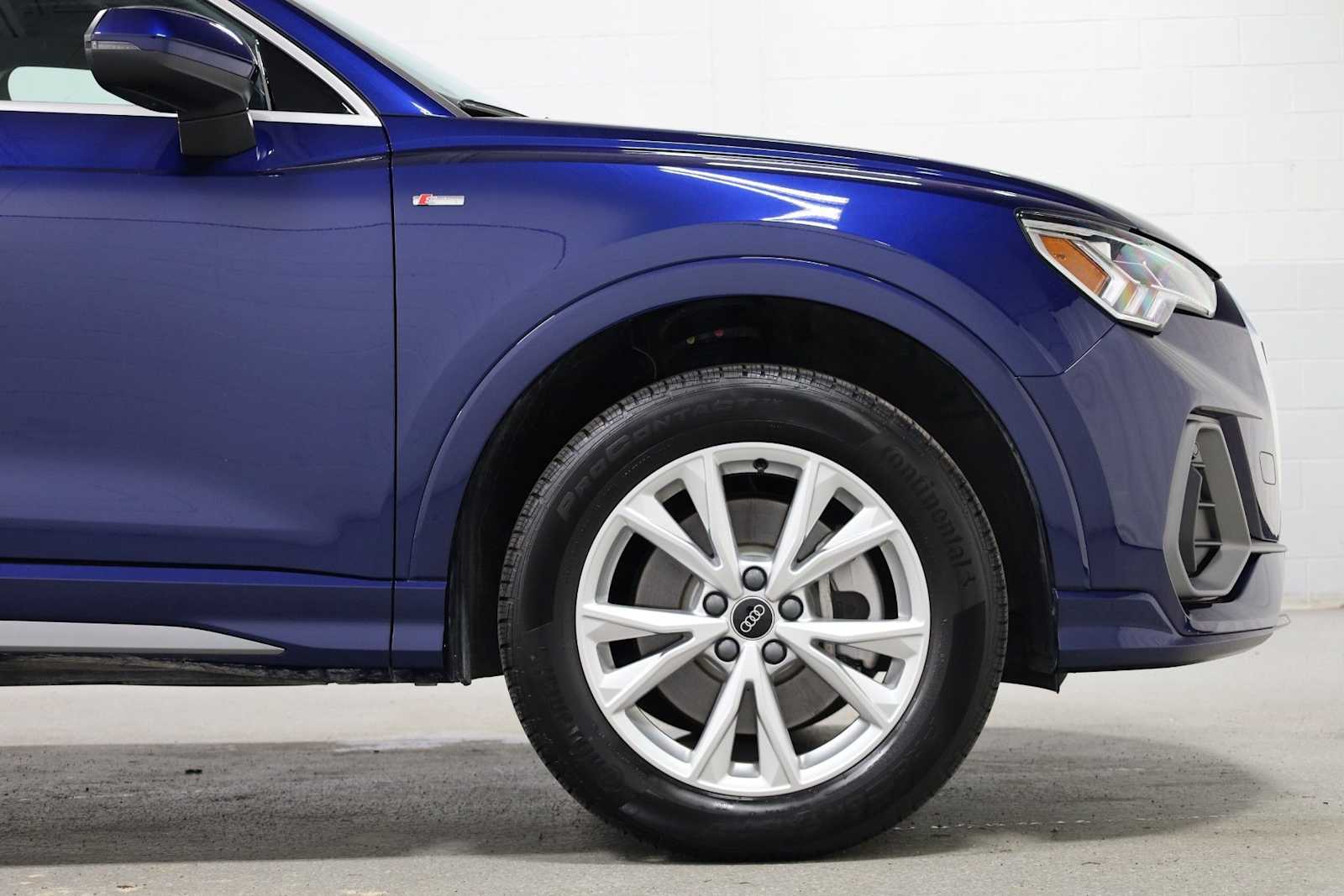 Thumbnail: 2025 Audi Q3 - 11