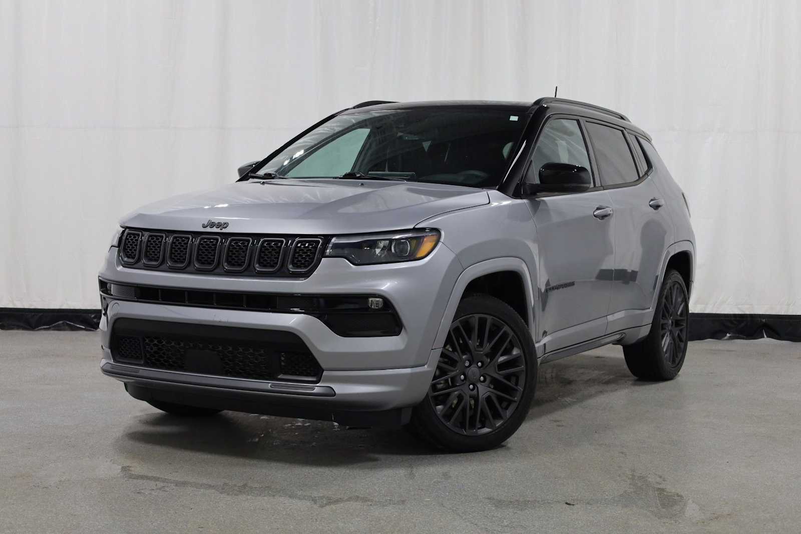 Thumbnail: 2023 Jeep Compass - 43