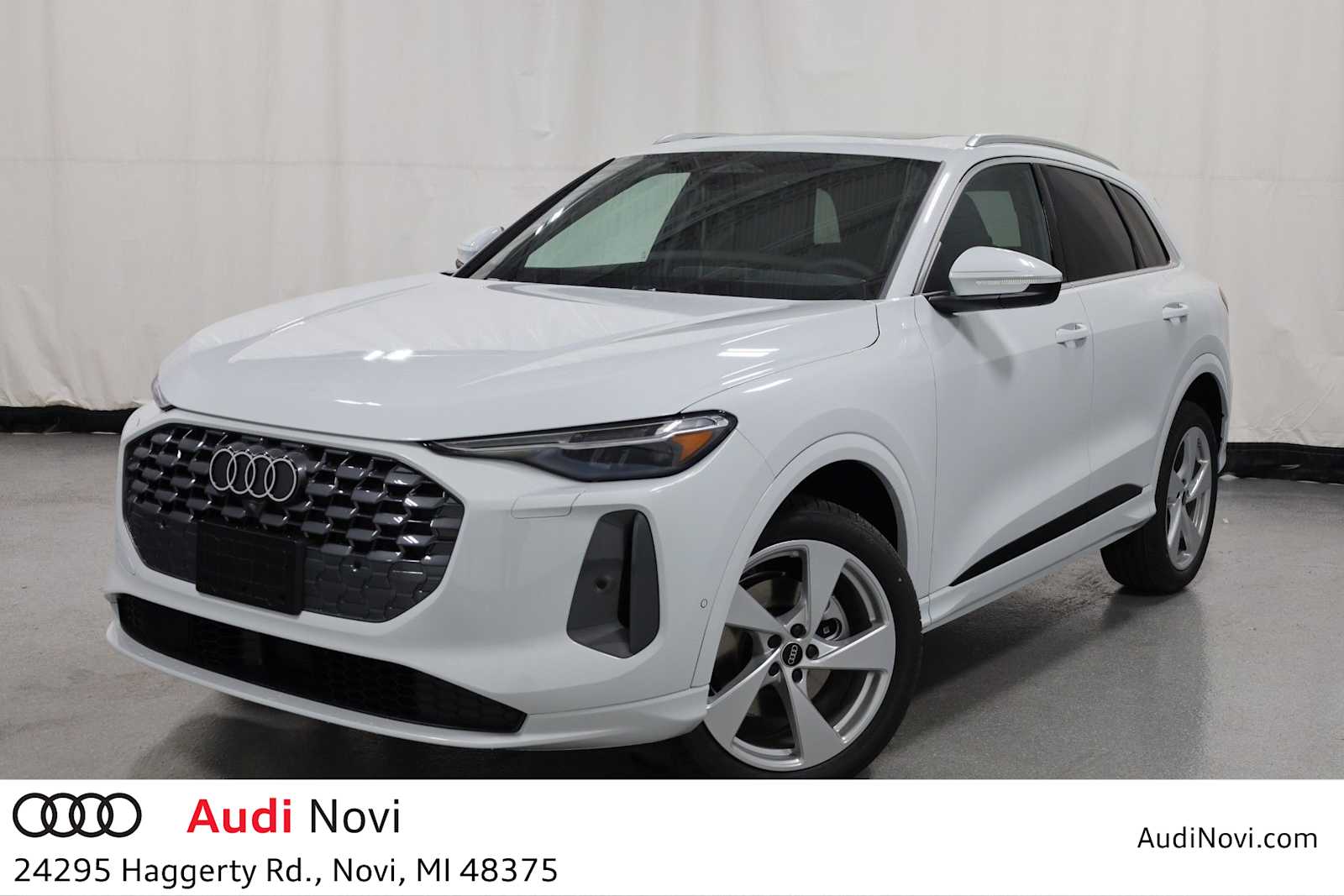 Thumbnail: 2025 Audi Q5 - 1