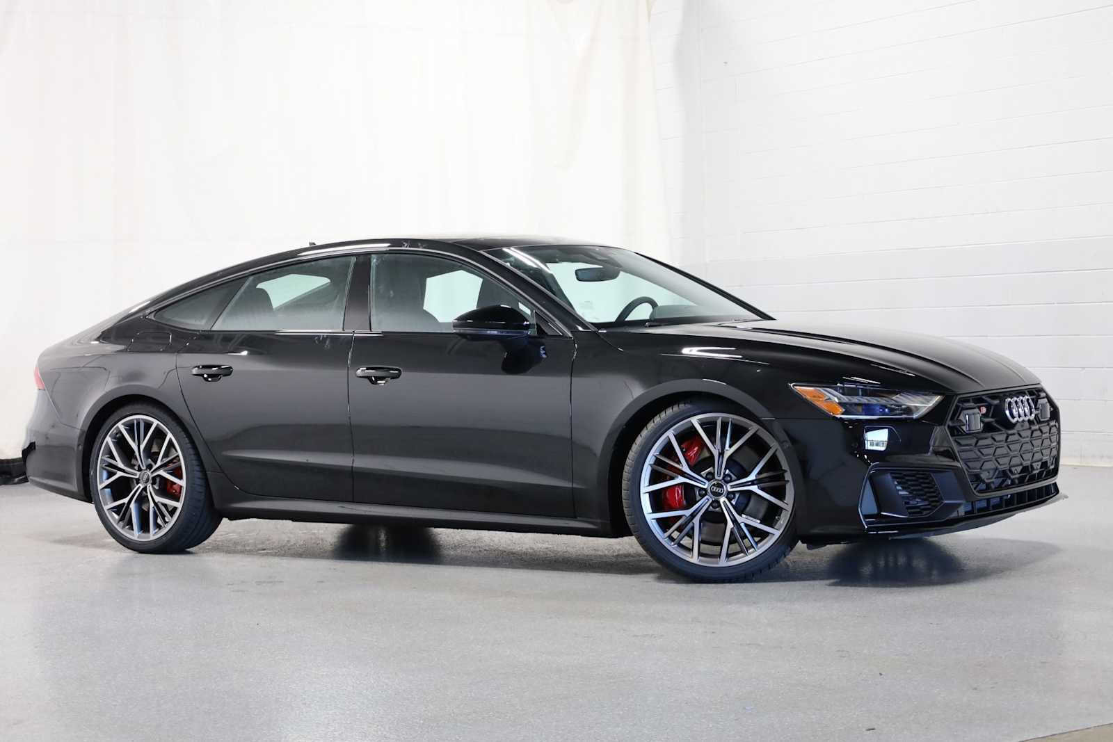 Thumbnail: 2025 Audi S7 - 8