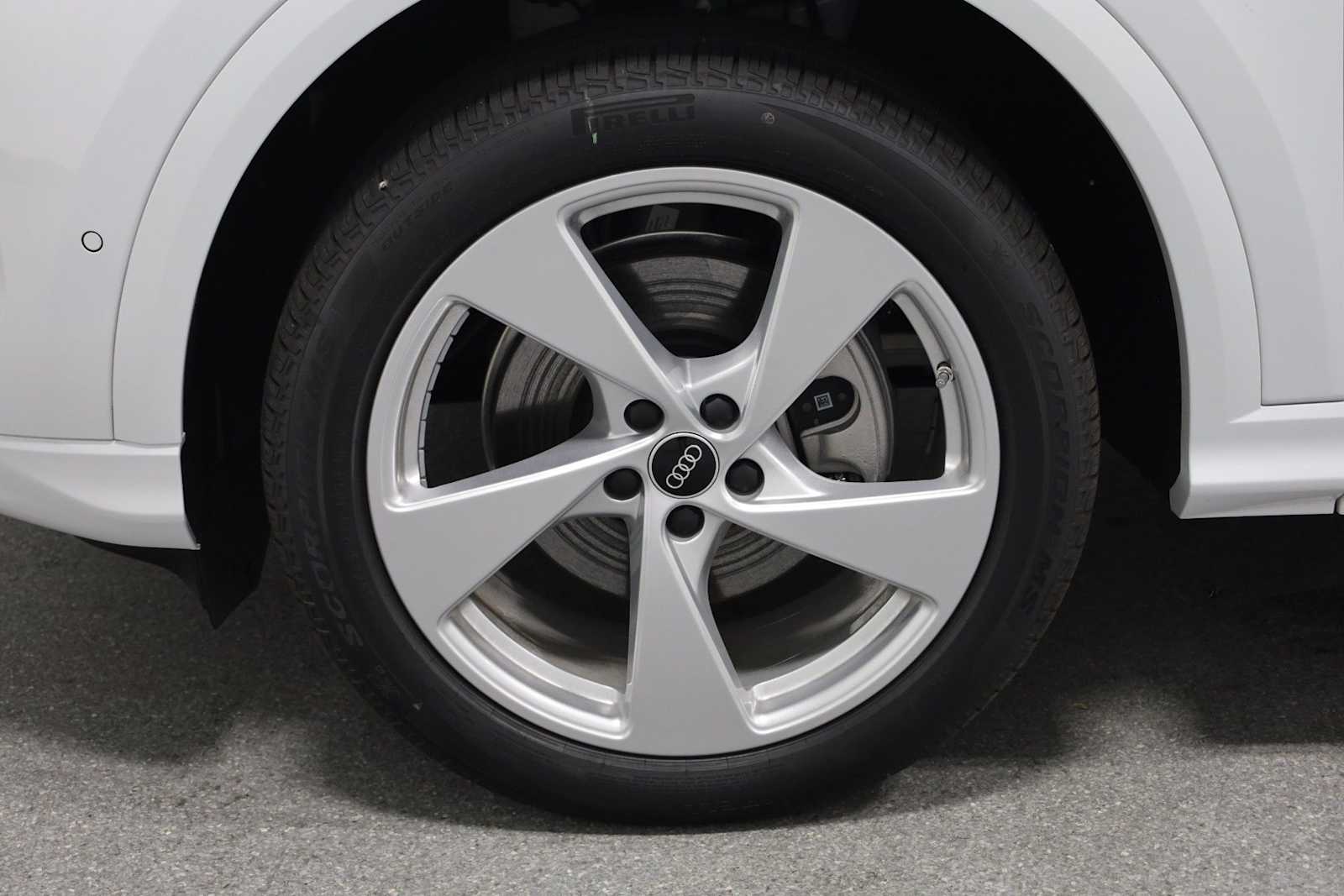 Thumbnail: 2025 Audi Q5 - 38