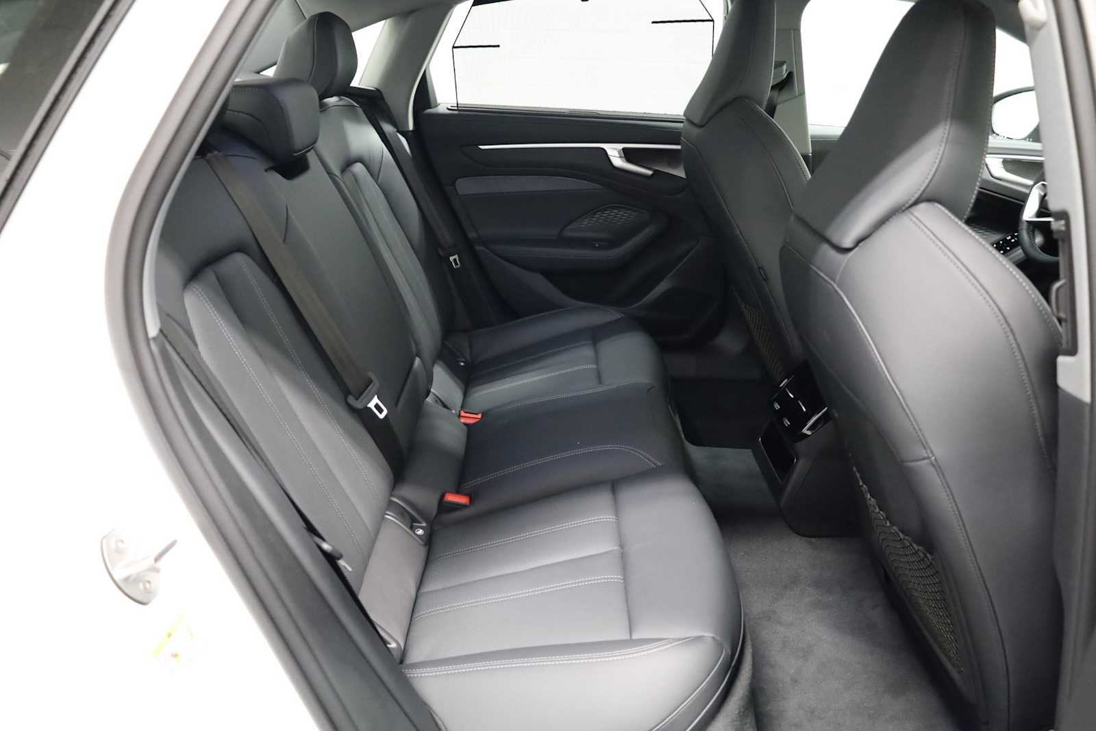 Thumbnail: 2026 Audi A6 - 35