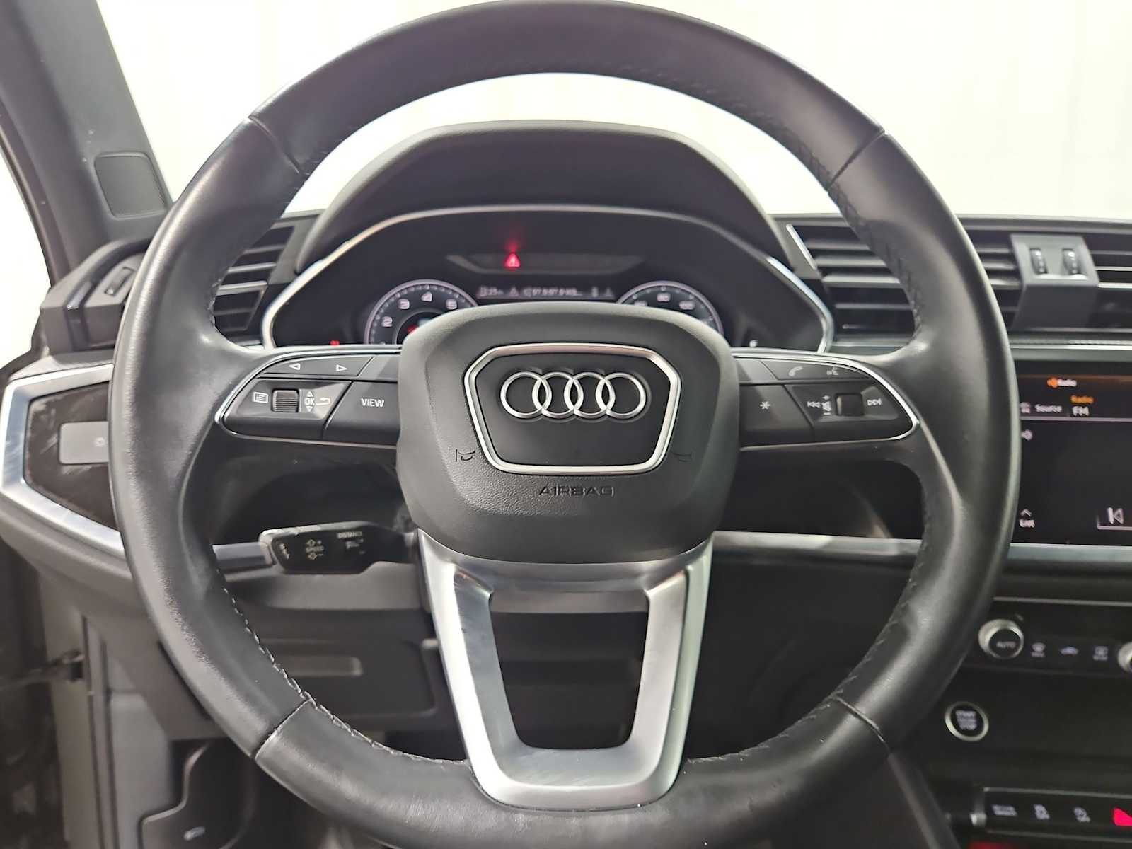 Thumbnail: 2023 Audi Q3 - 23