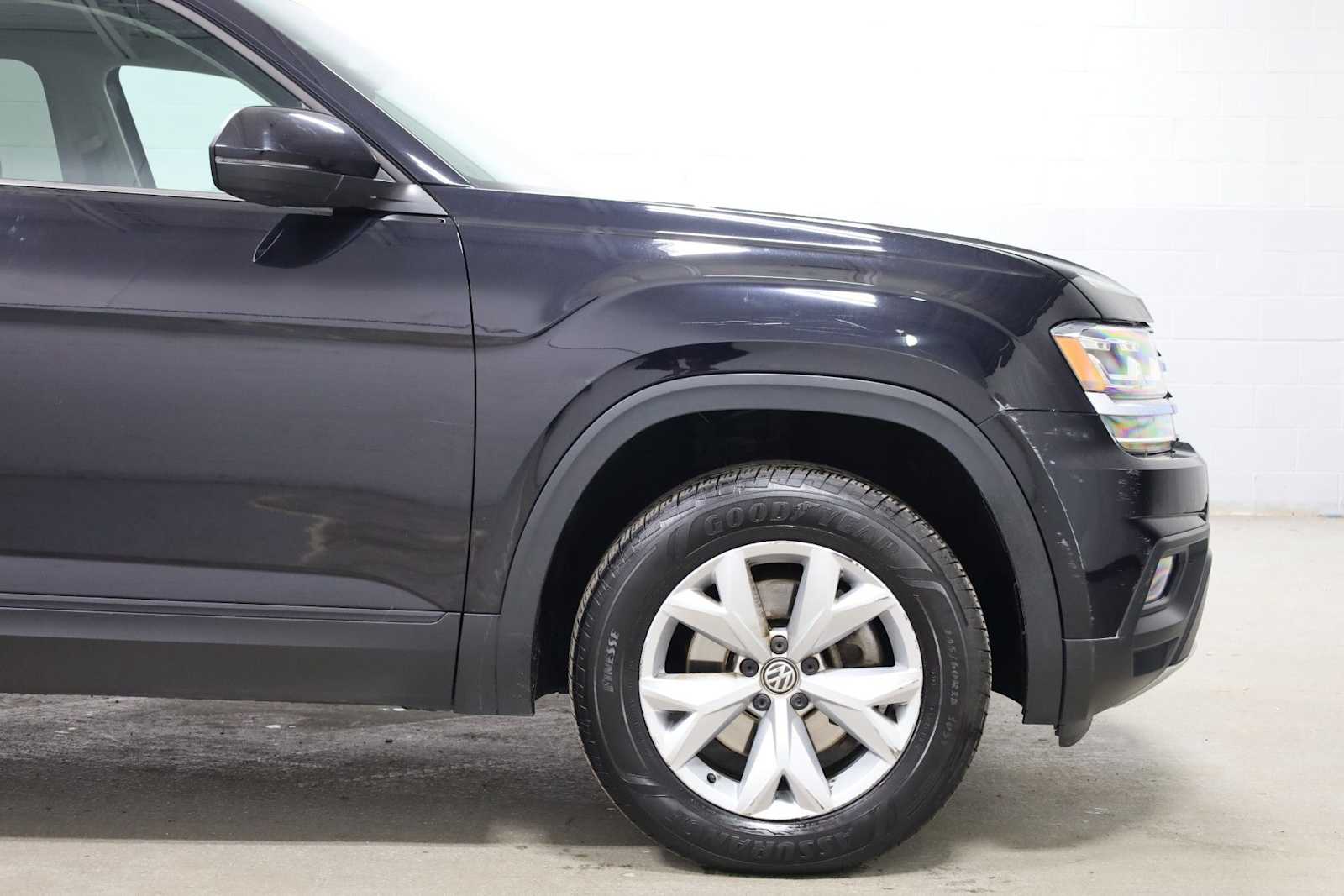 Thumbnail: 2019 Volkswagen Atlas - 11