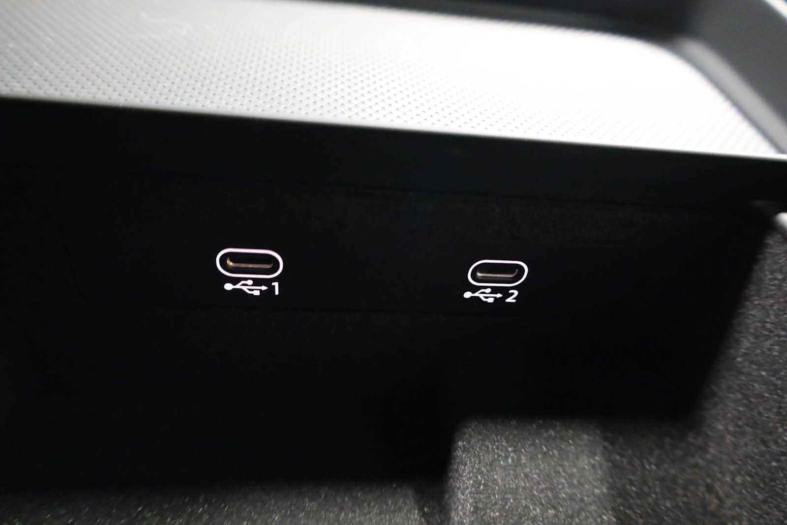 Thumbnail: 2026 Audi Q8 - 33