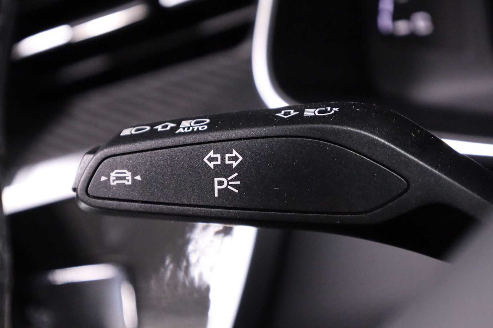 Thumbnail: 2026 Audi RS 6 - 29