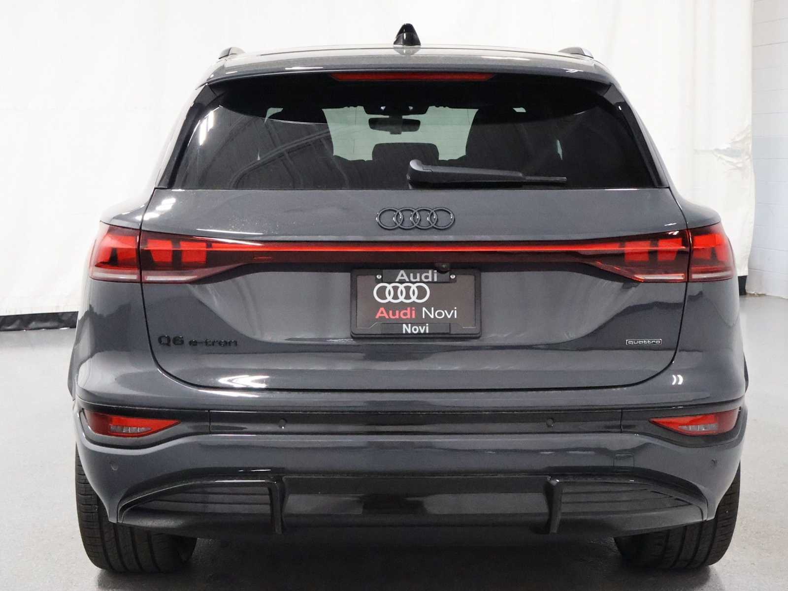 Thumbnail: 2027 Audi Q6 e-tron - 7