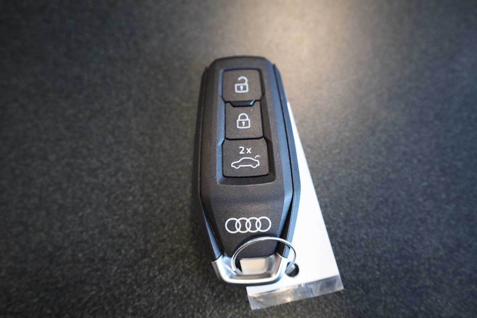 Thumbnail: 2025 Audi Q5 - 41