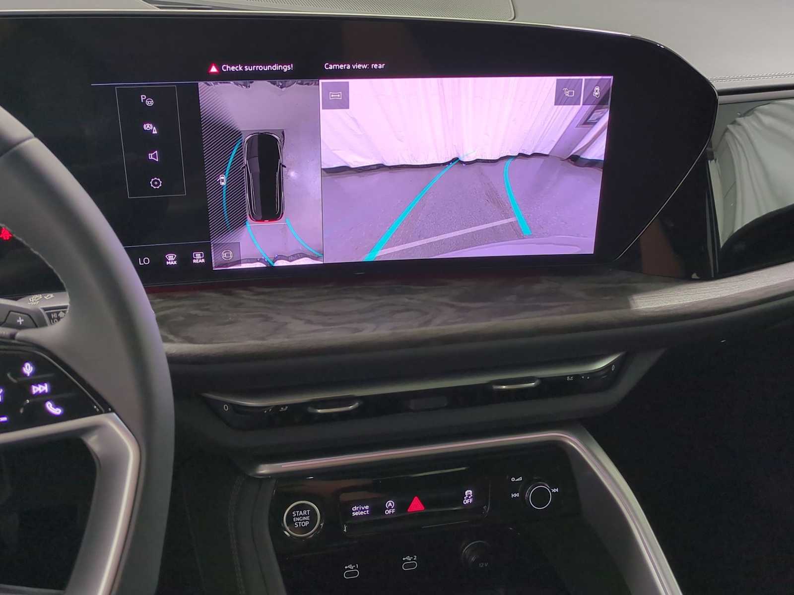 Thumbnail: 2025 Audi Q5 - 24