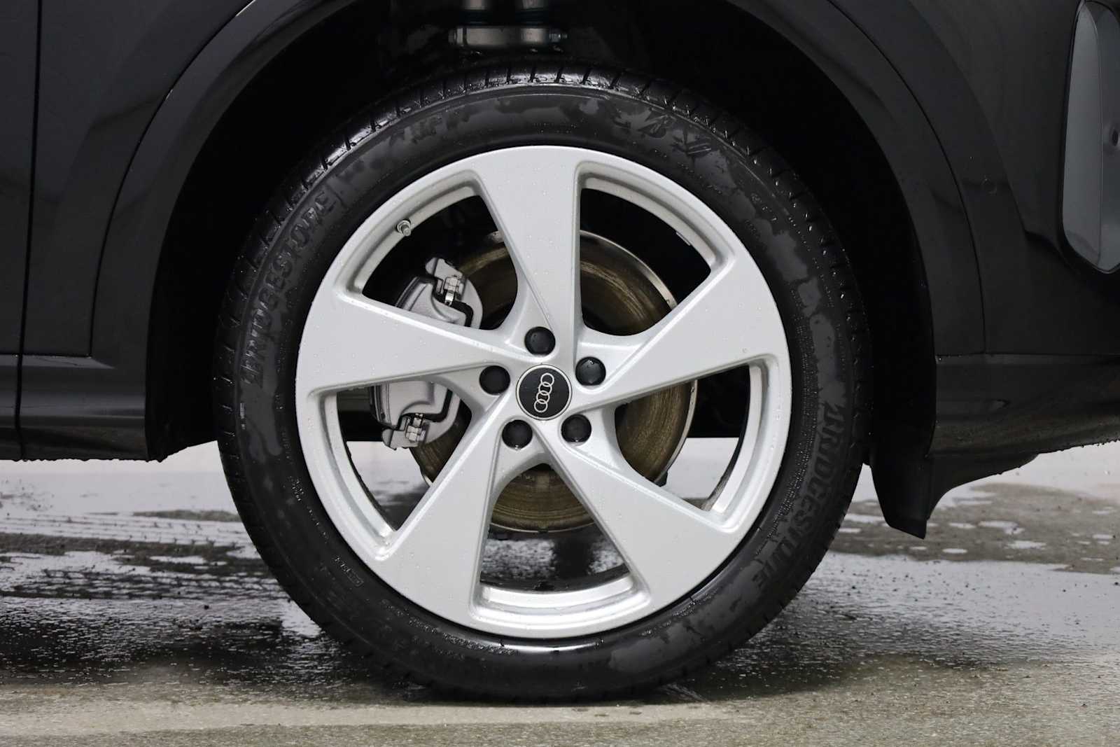 Thumbnail: 2025 Audi Q5 - 12