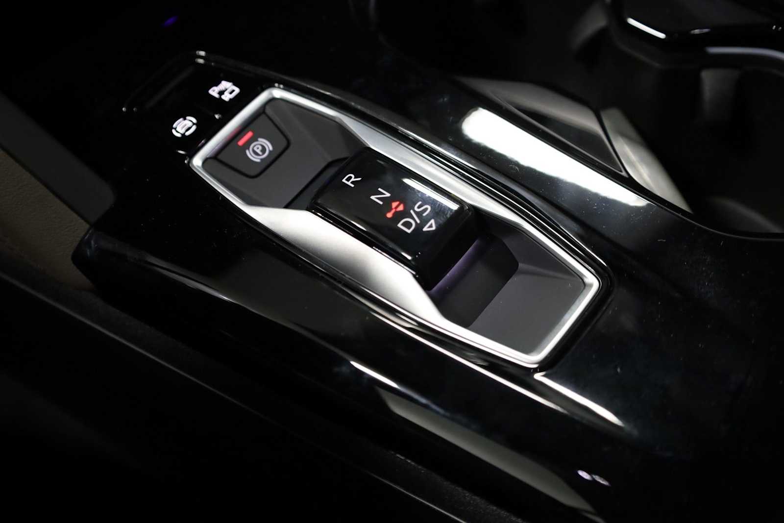 Thumbnail: 2025 Audi Q5 - 29