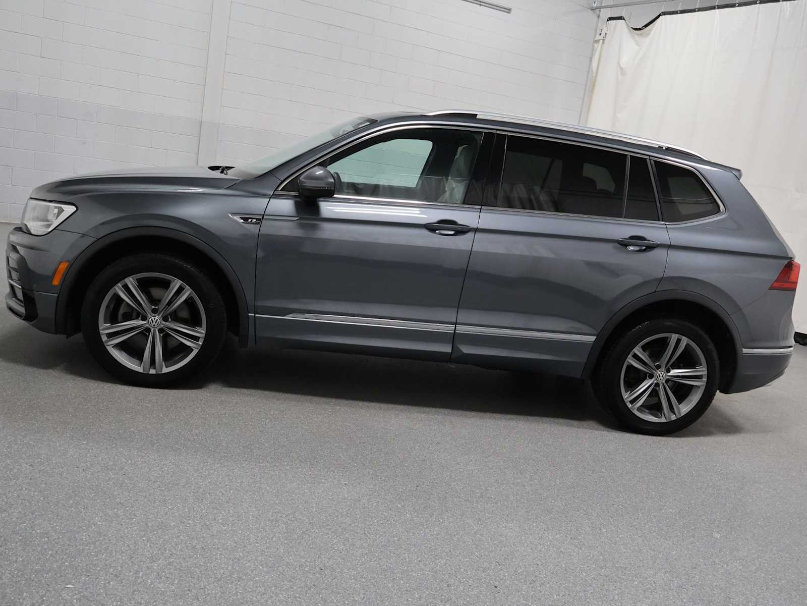 Thumbnail: 2019 Volkswagen Tiguan - 2