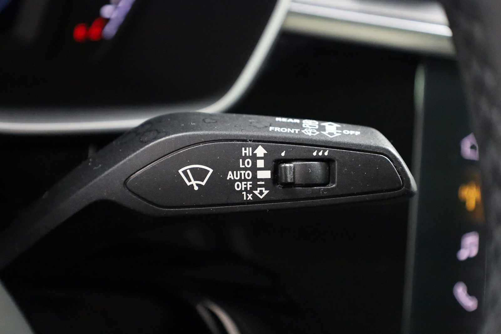 Thumbnail: 2023 Audi Q3 - 27