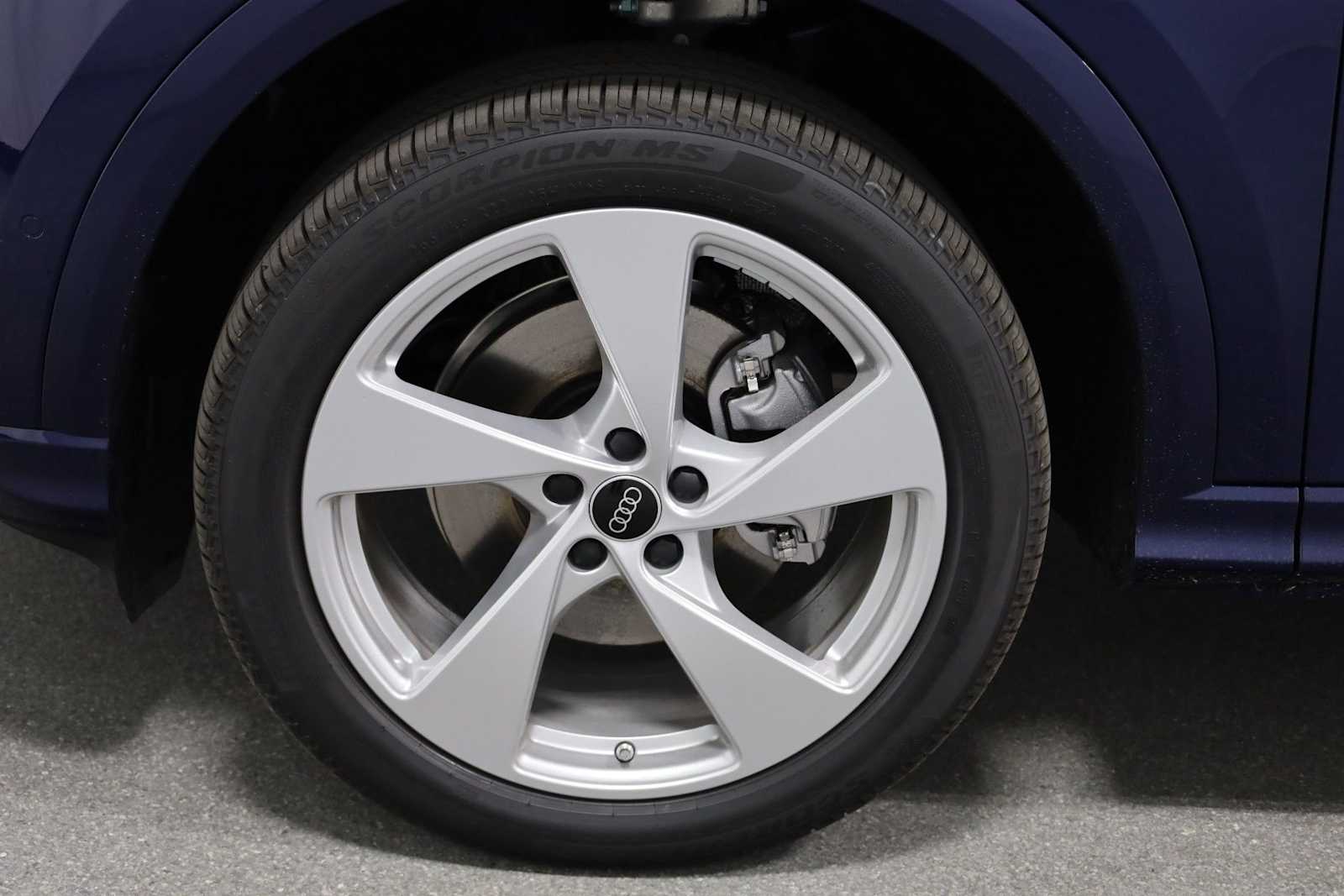 Thumbnail: 2025 Audi Q5 - 37