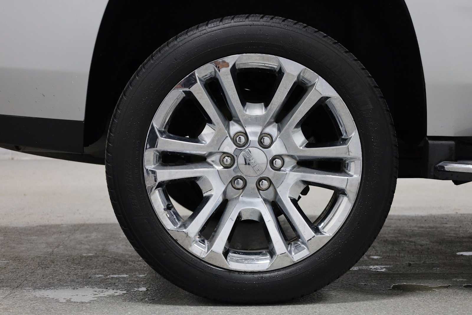 Thumbnail: 2017 GMC Yukon - 35