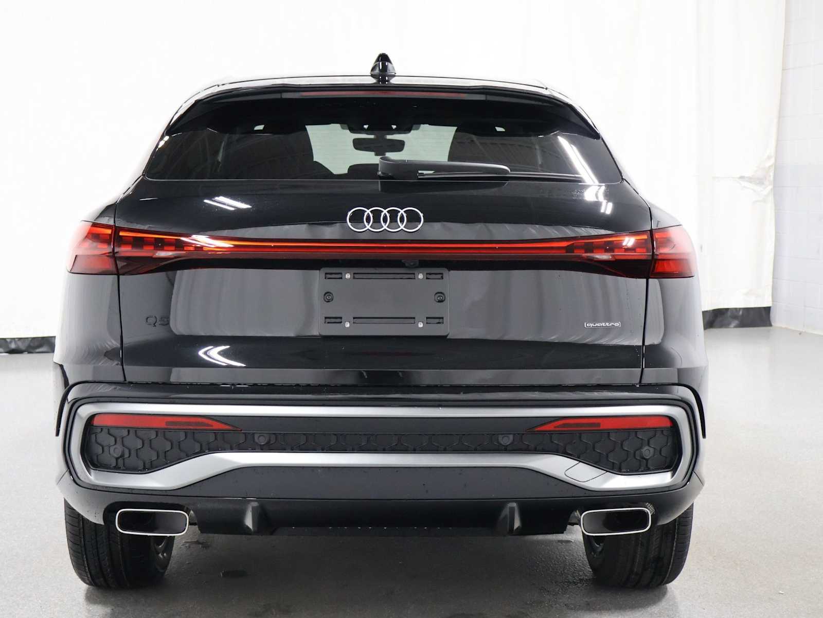 Thumbnail: 2026 Audi Q5 - 7
