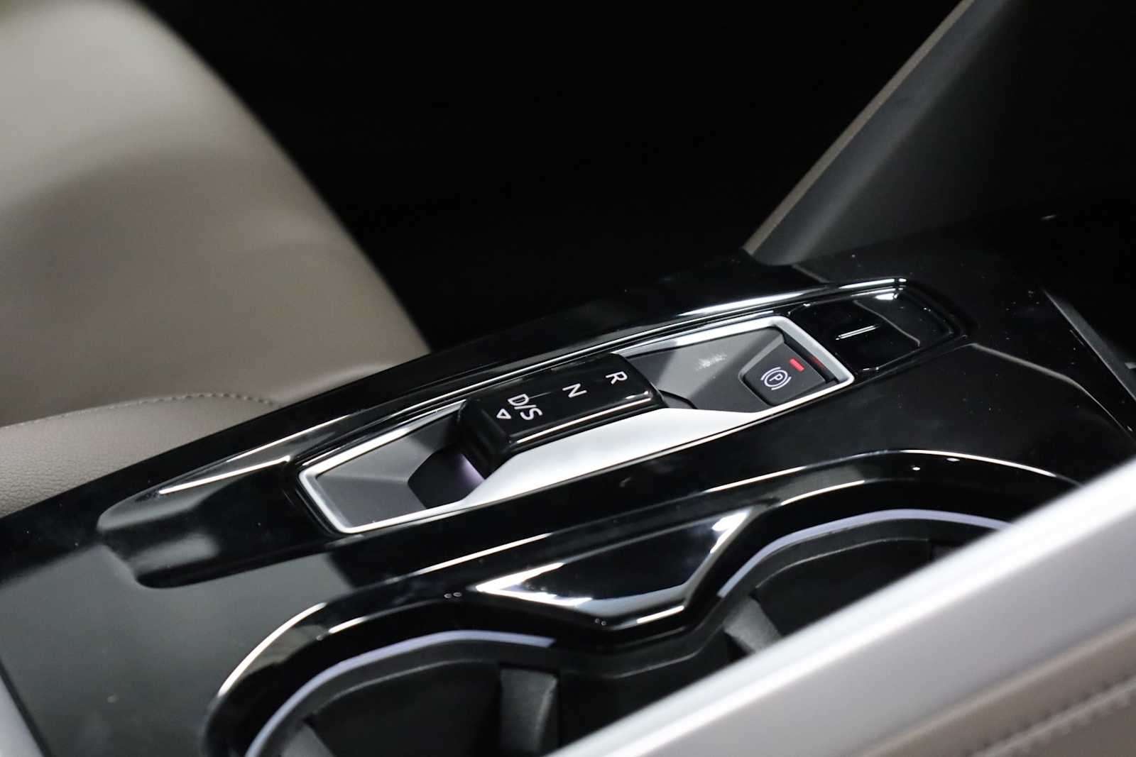 Thumbnail: 2025 Audi Q5 - 19