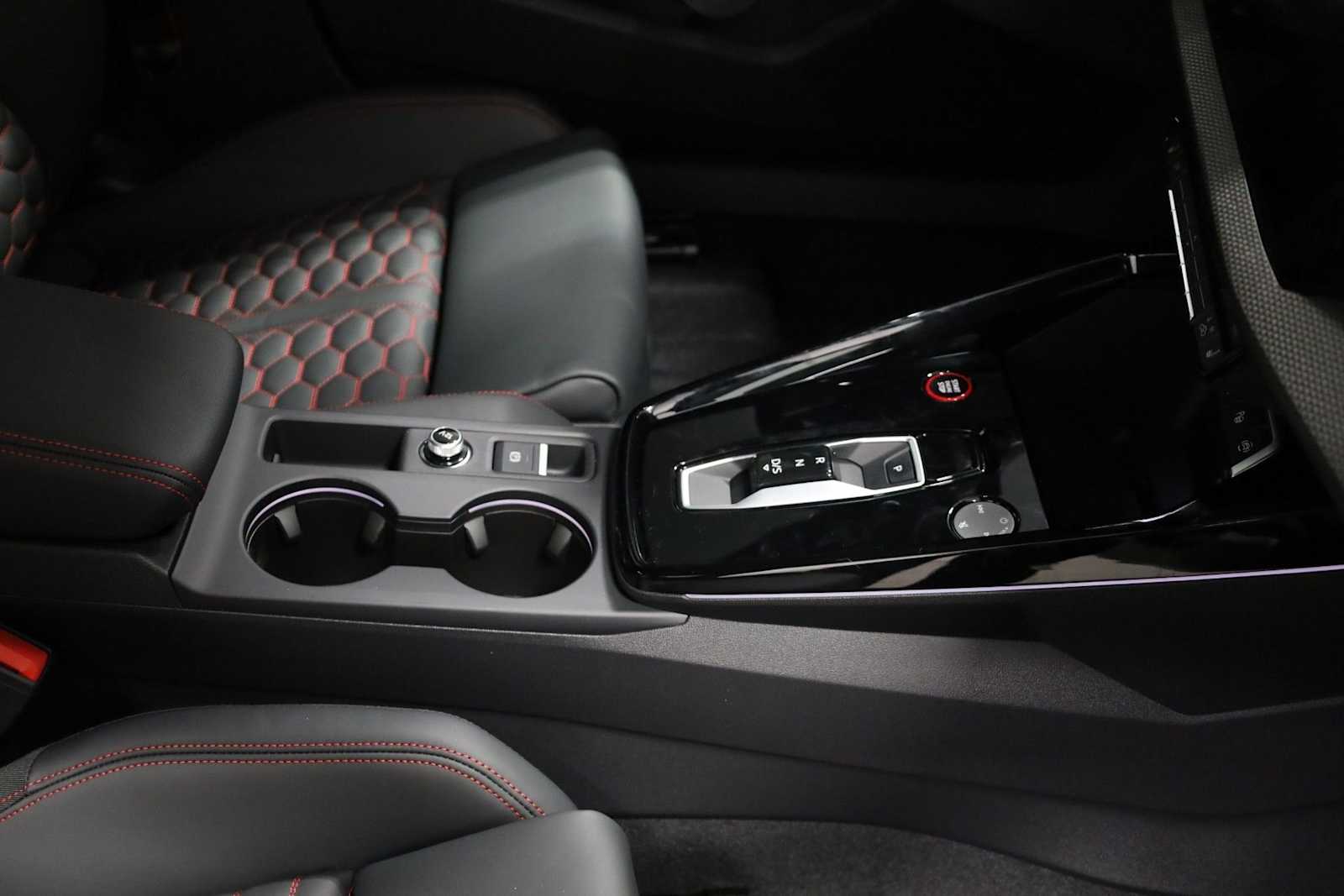 Thumbnail: 2026 Audi RS 3 - 20