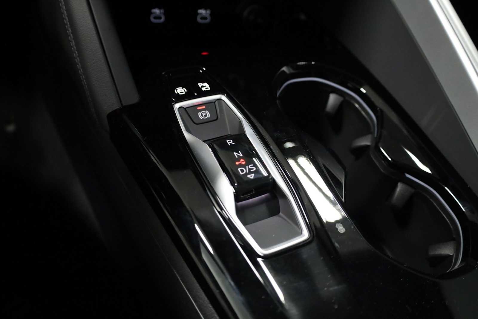 Thumbnail: 2025 Audi Q5 - 27