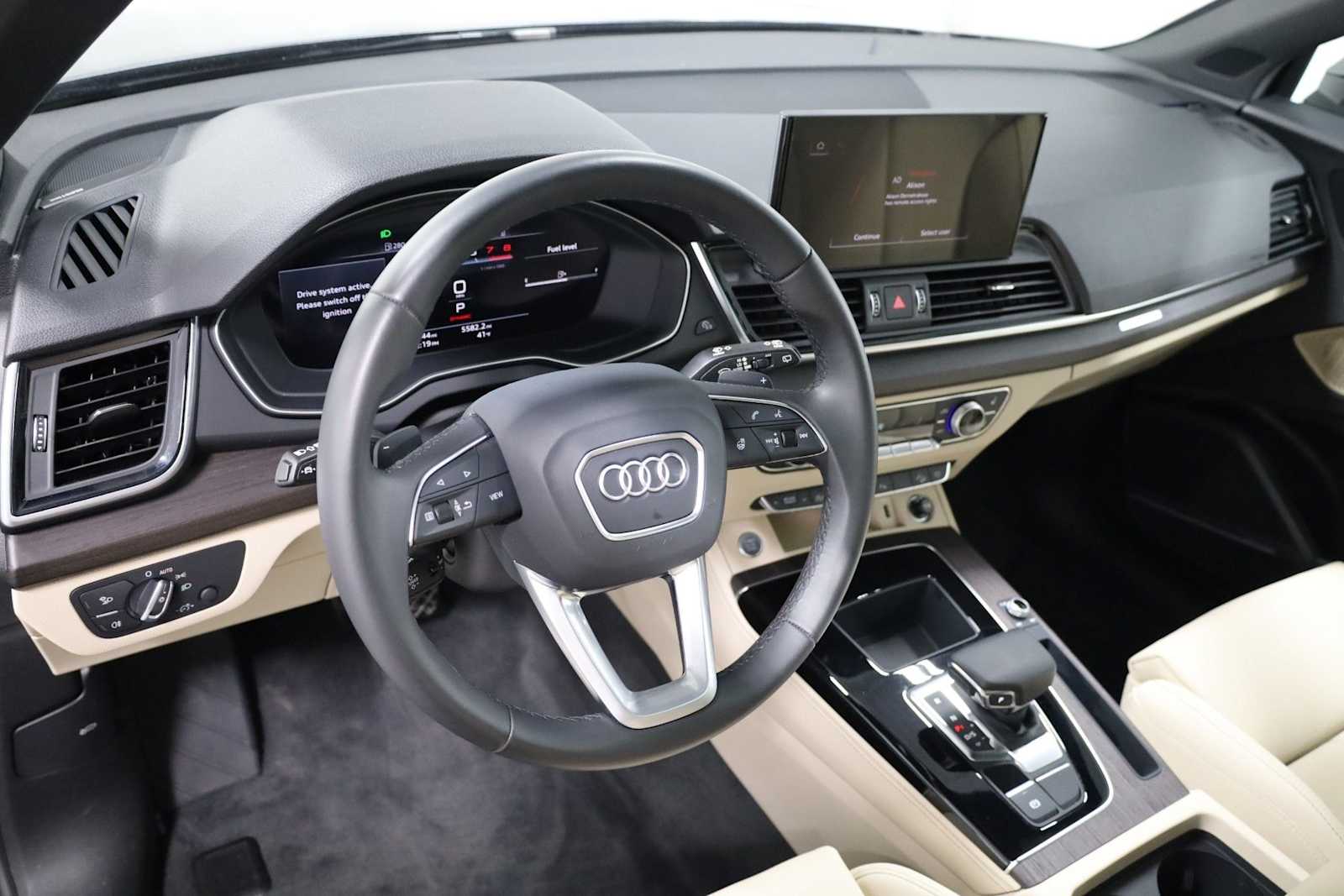 Thumbnail: 2023 Audi Q5 - 4