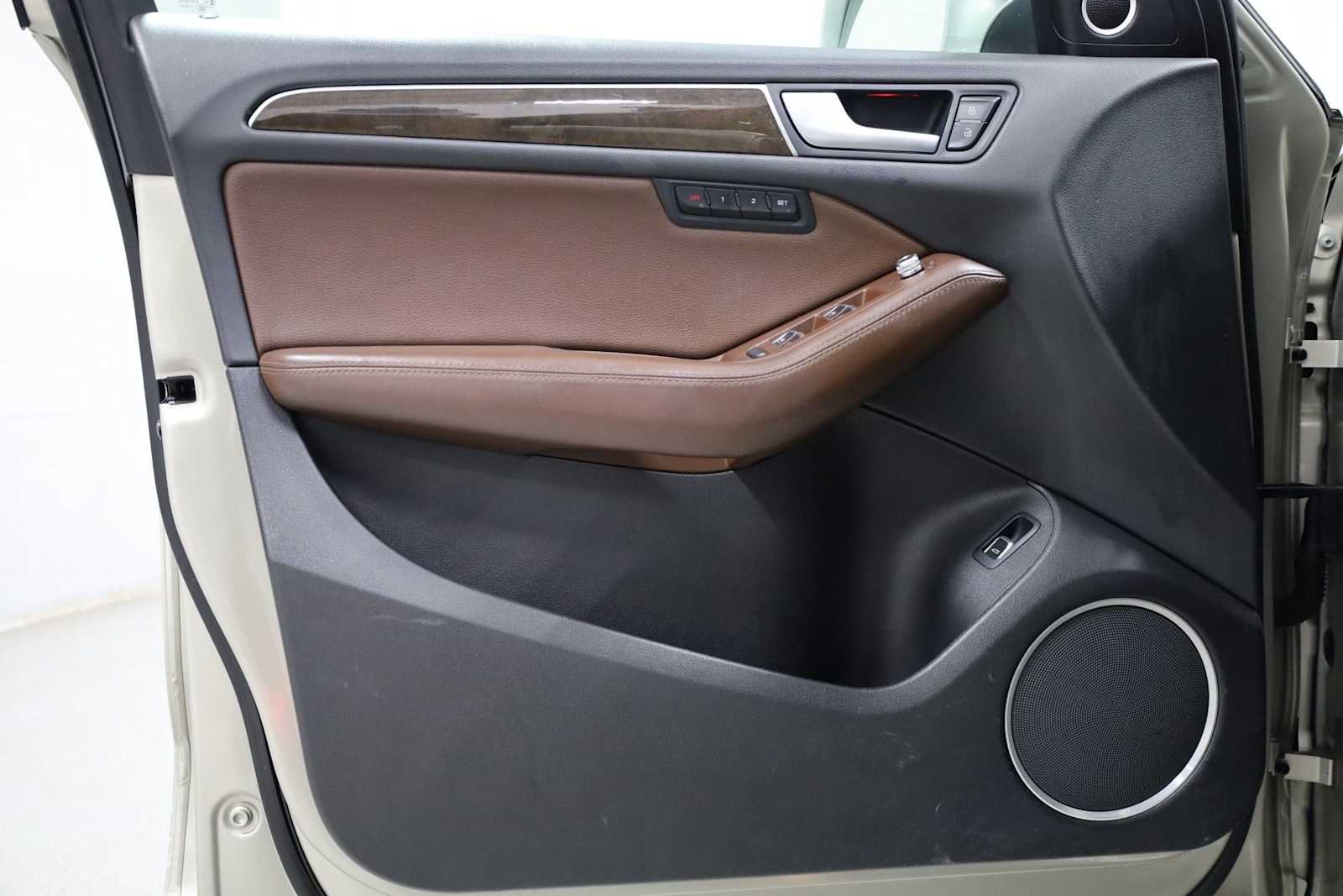 Thumbnail: 2014 Audi Q5 - 16