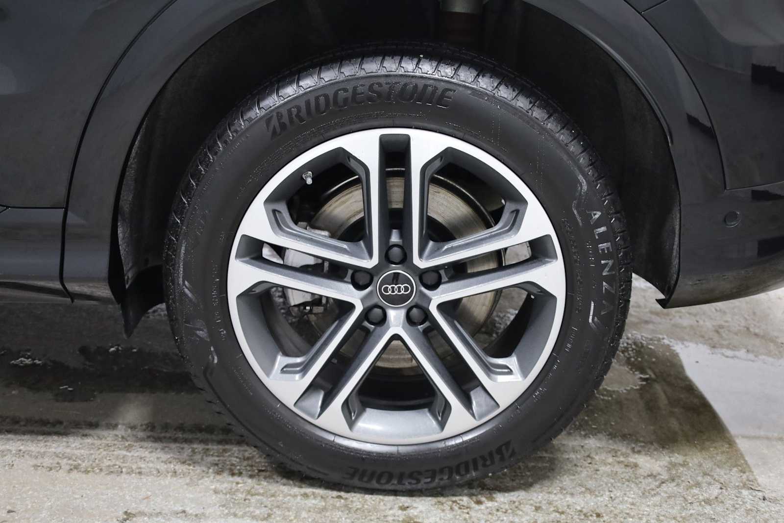 Thumbnail: 2025 Audi Q5 - 36