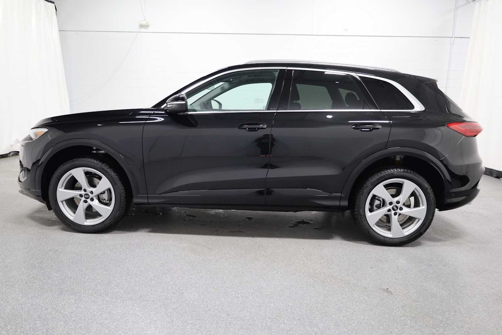 2025 Audi Q5 2.0T Premium photo 2