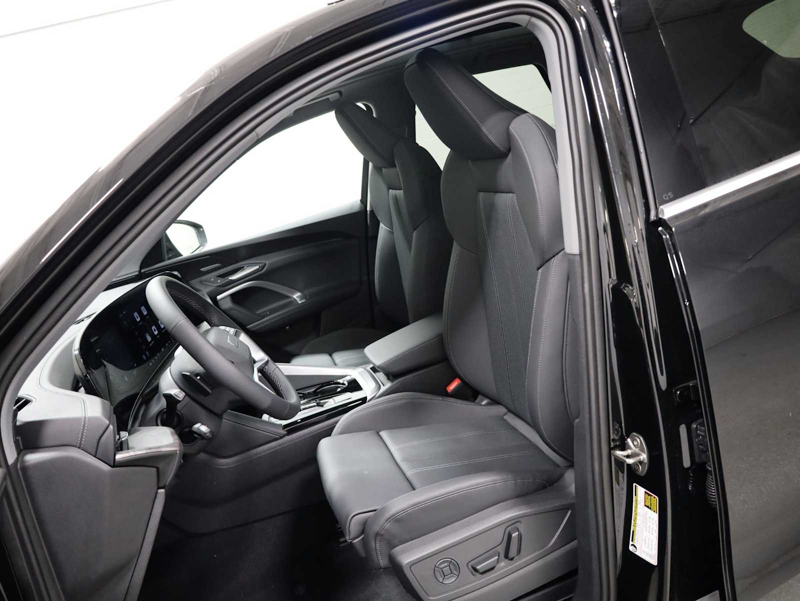 Thumbnail: 2026 Audi Q5 - 5