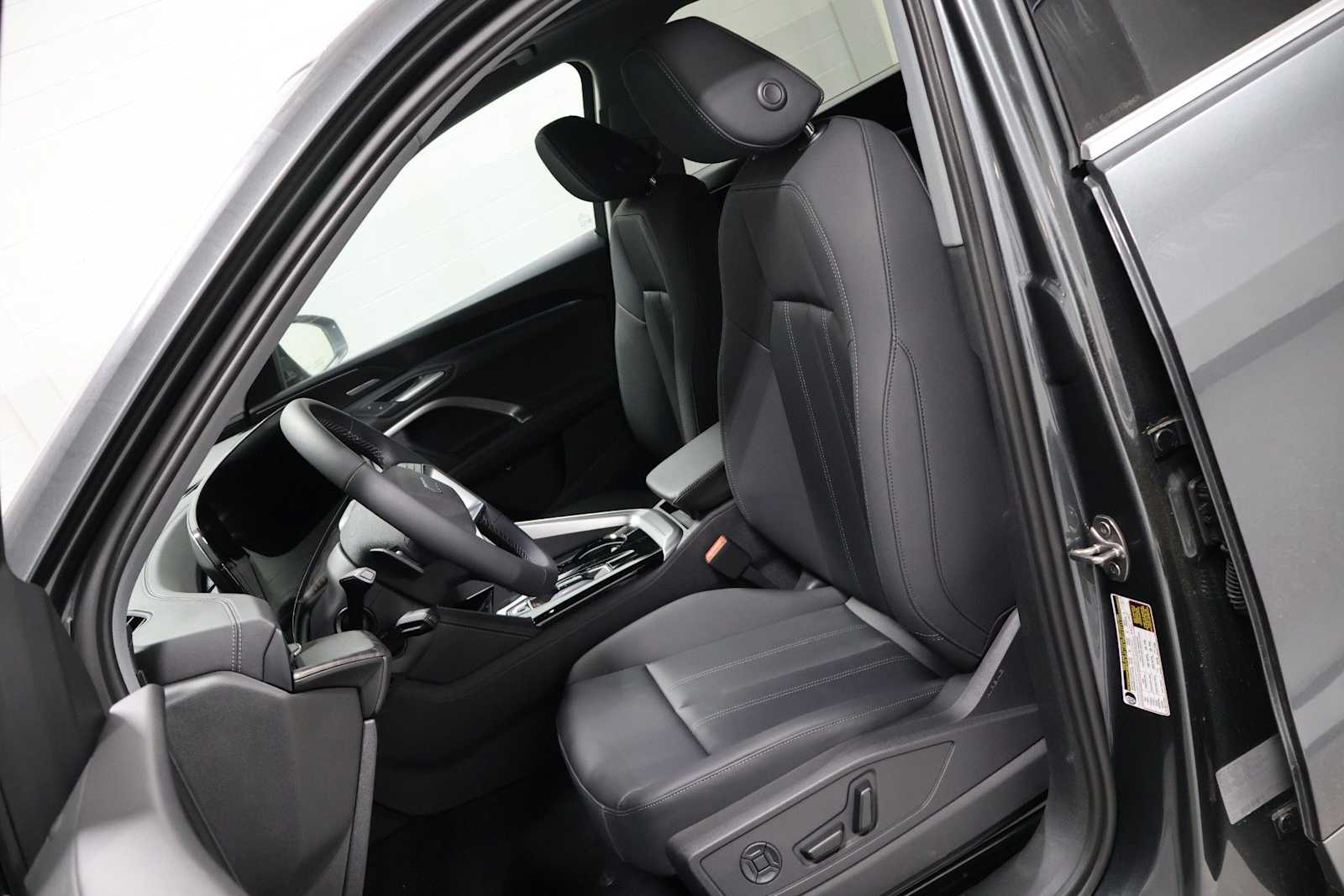 Thumbnail: 2026 Audi Q5 - 5