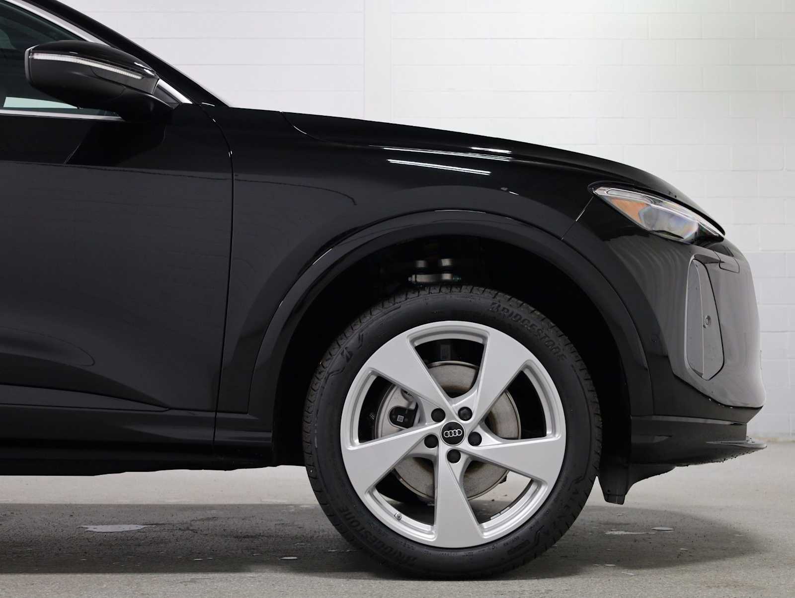 Thumbnail: 2026 Audi Q5 - 11