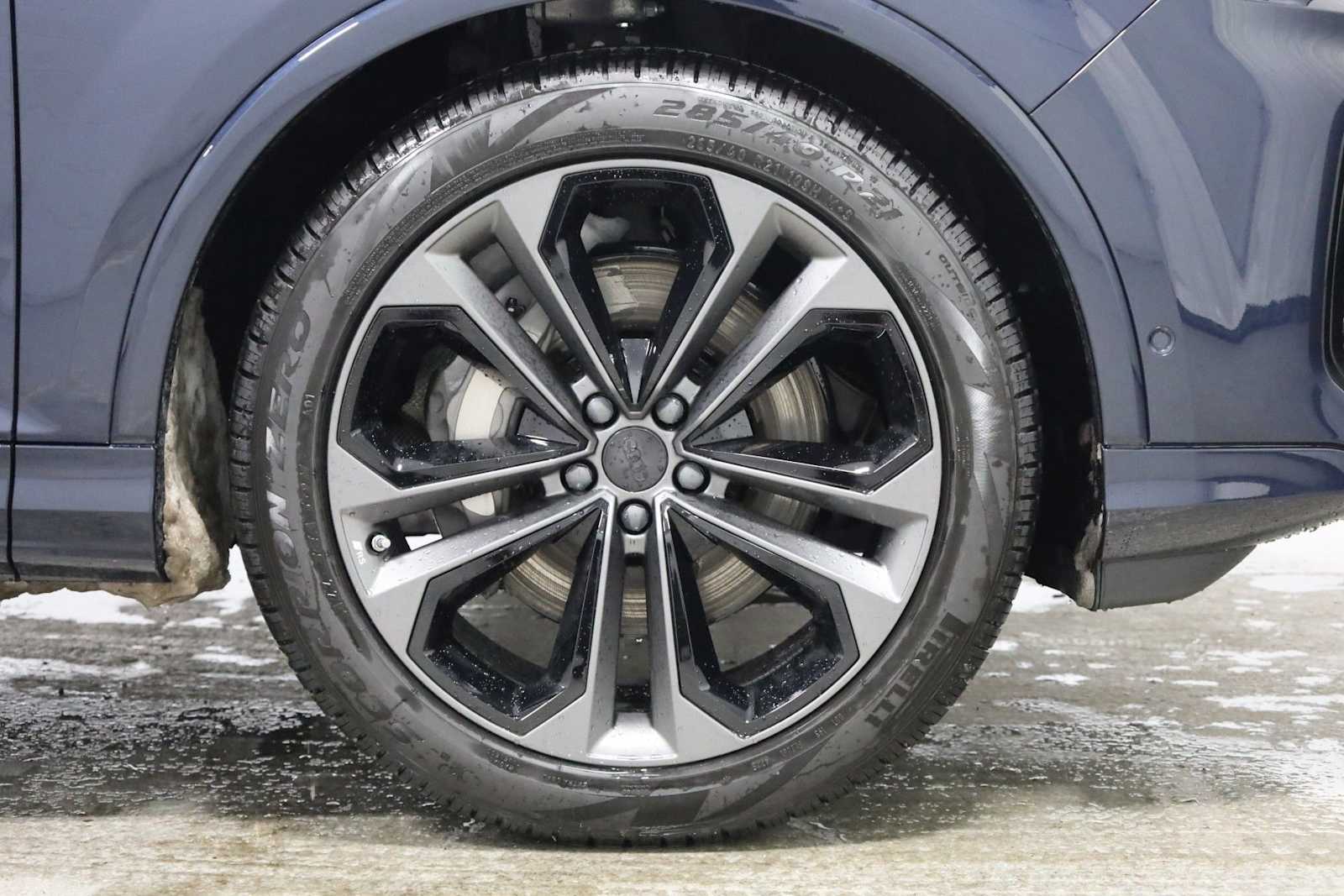 Thumbnail: 2026 Audi Q7 - 12