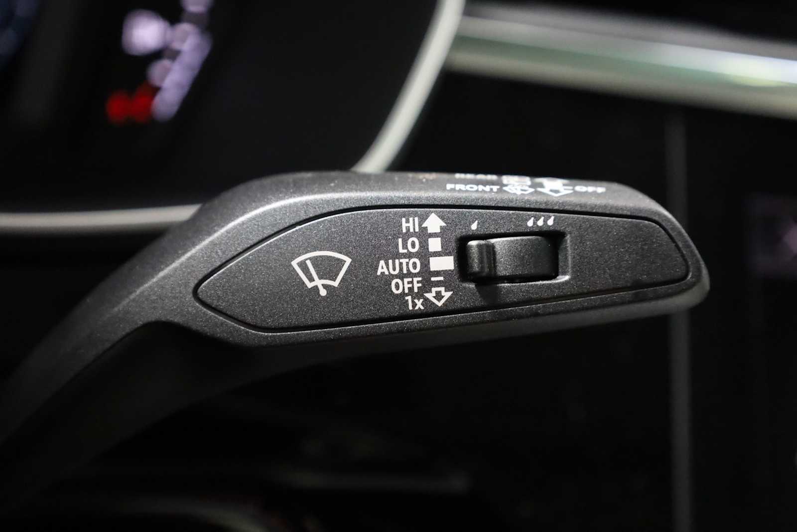 Thumbnail: 2025 Audi Q3 - 28