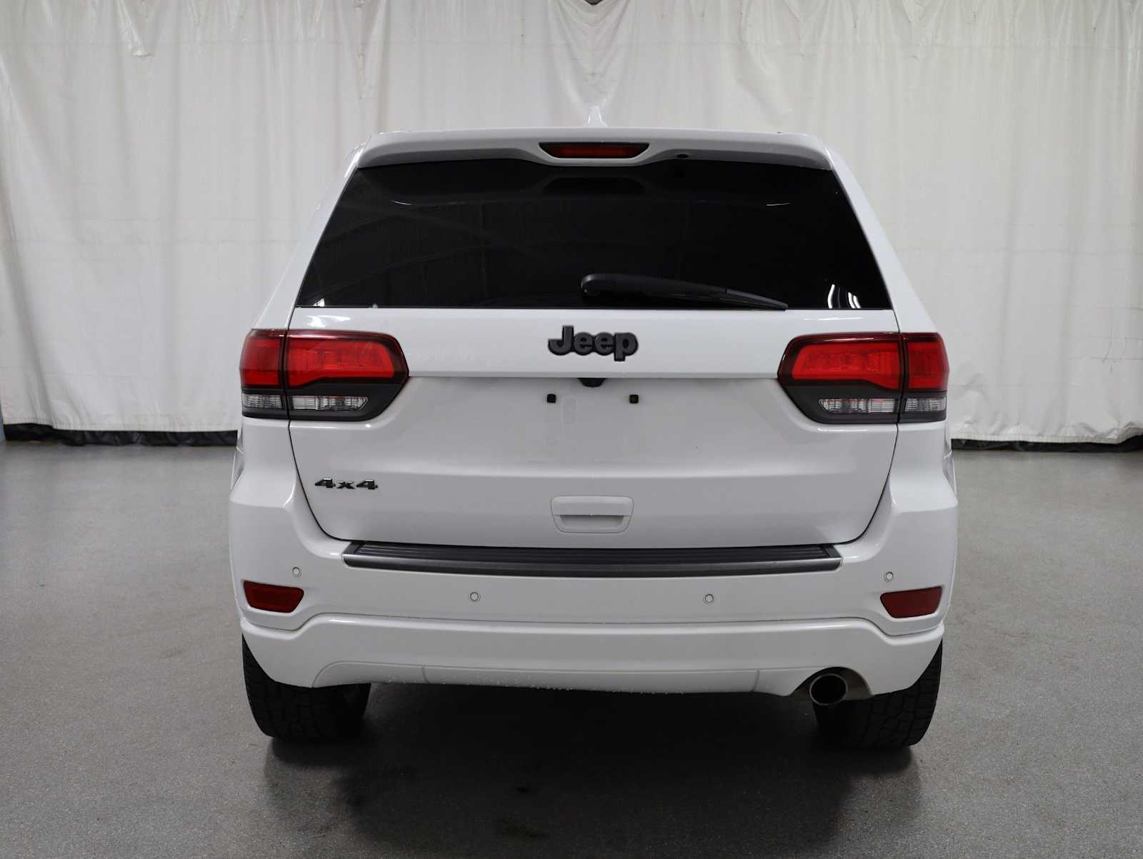 Thumbnail: 2021 Jeep Grand Cherokee - 7