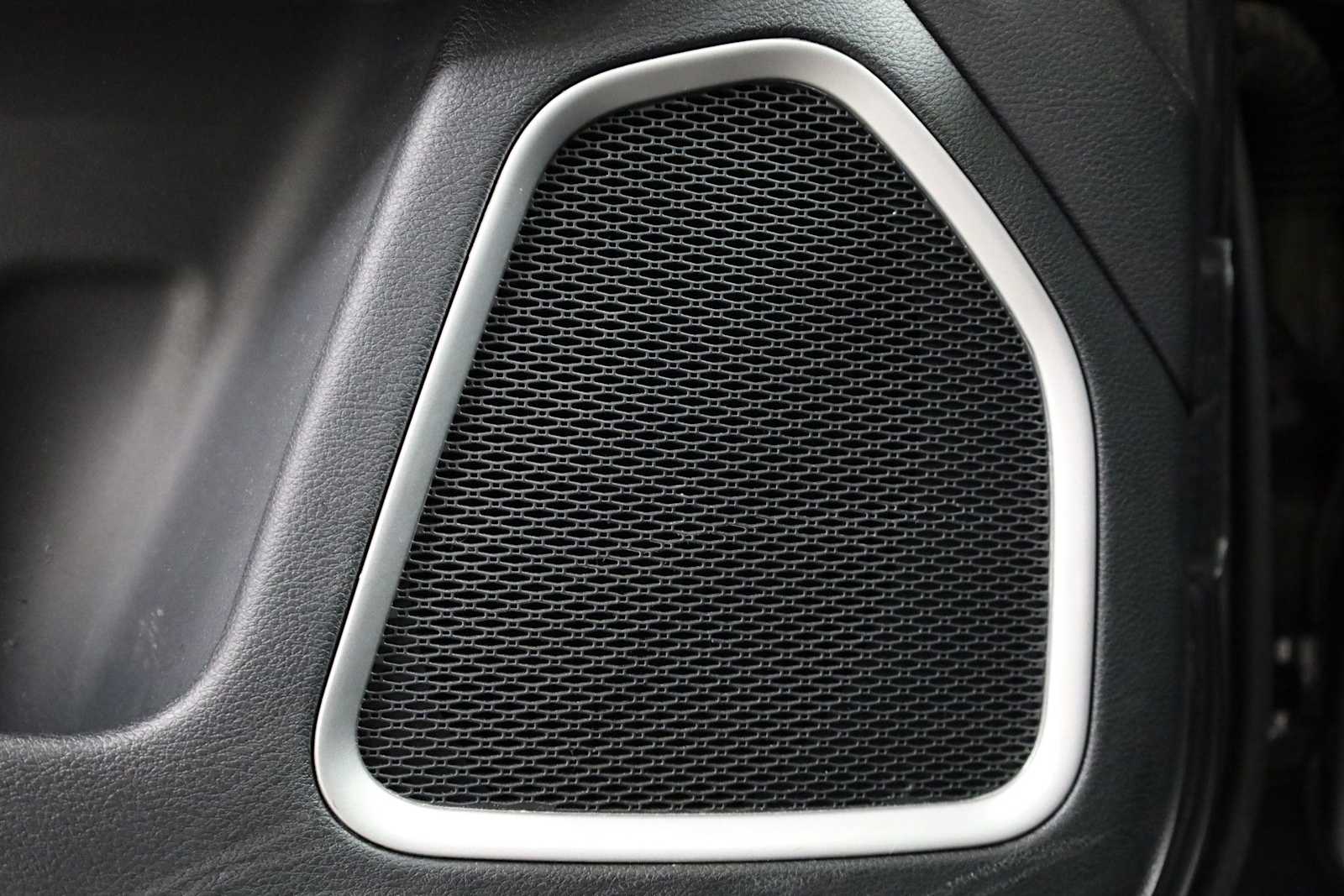 Thumbnail: 2019 Jeep Compass - 17