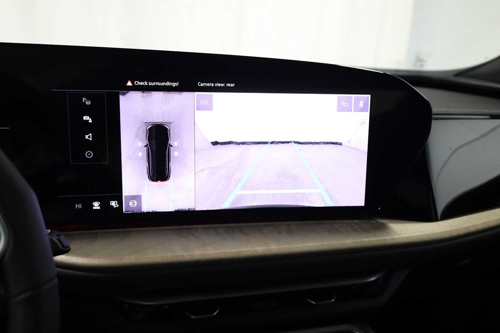 Thumbnail: 2025 Audi Q5 - 31