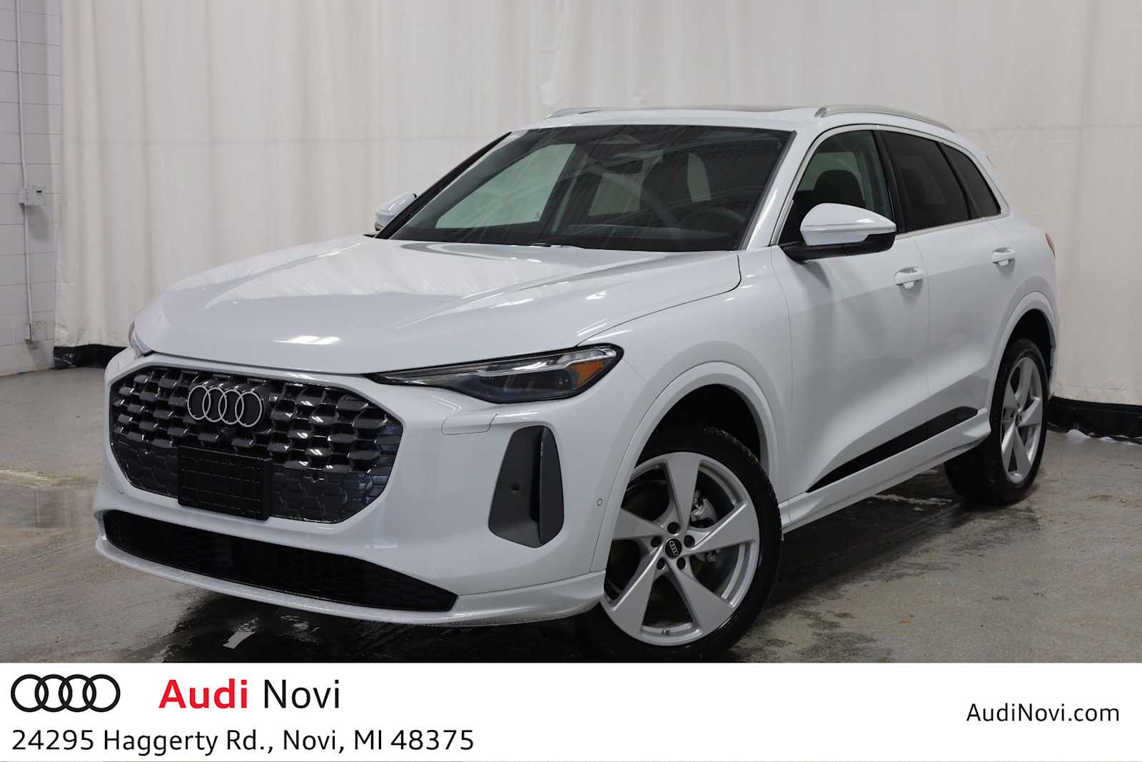 Thumbnail: 2025 Audi Q5 - 1