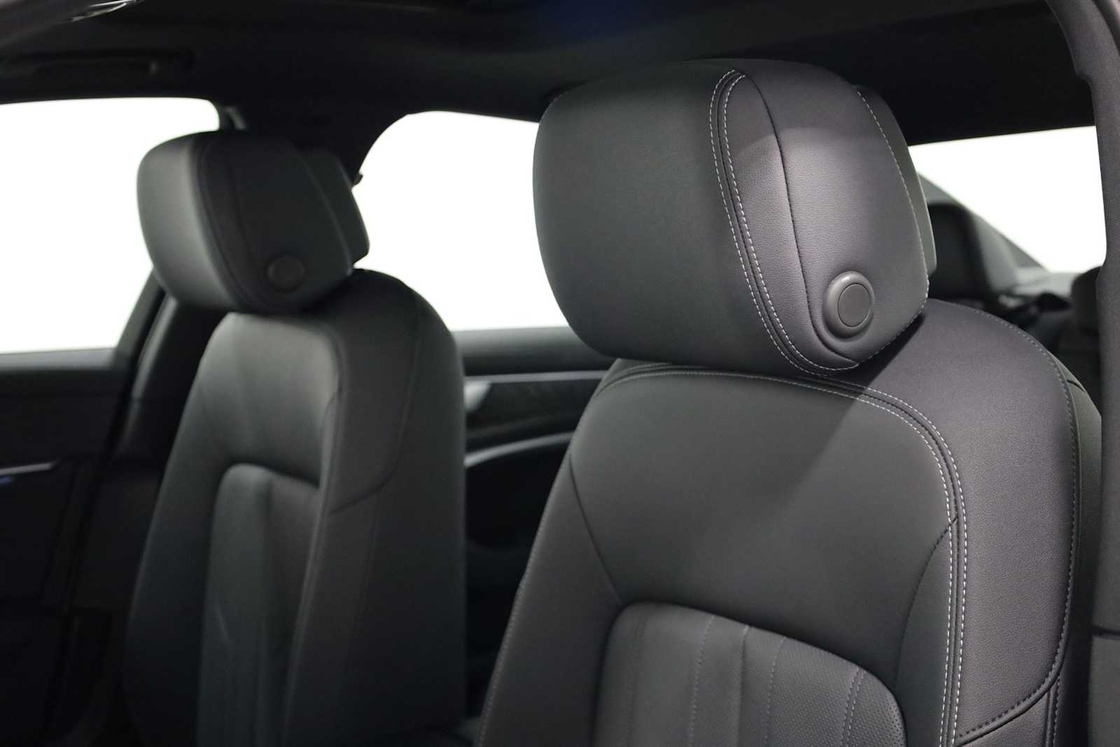 Thumbnail: 2025 Audi A6 - 18