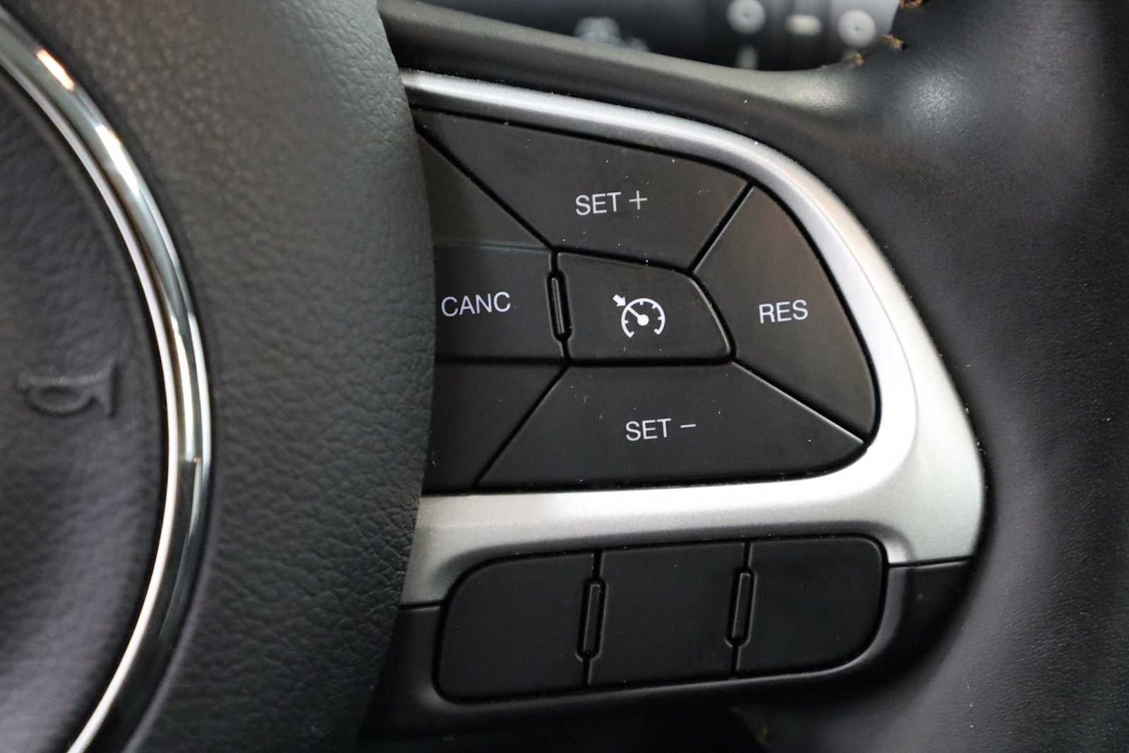 Thumbnail: 2019 Jeep Compass - 26